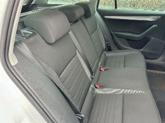 Skoda Octavia gereserveerd 1.0 TSI 116pk 6-bak Greentech Bus Edition Plus - xenon - virtual - camera - pdc - carplay - clima - cruise picture 71