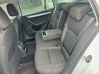 Skoda Octavia gereserveerd 1.0 TSI 116pk 6-bak Greentech Bus Edition Plus - xenon - virtual - camera - pdc - carplay - clima - cruise picture 24