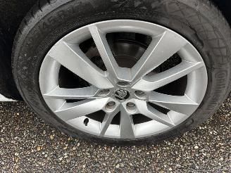 Skoda Octavia gereserveerd 1.0 TSI 116pk 6-bak Greentech Bus Edition Plus - xenon - virtual - camera - pdc - carplay - clima - cruise picture 88