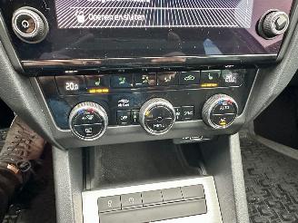 Skoda Octavia gereserveerd 1.0 TSI 116pk 6-bak Greentech Bus Edition Plus - xenon - virtual - camera - pdc - carplay - clima - cruise picture 53