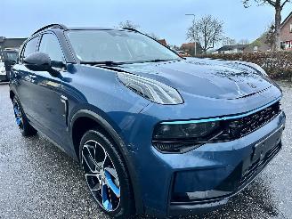 Lynk & Co 01 gereserveerd 1.5 Plug-In Hybrid 7-Traps aut - pano - navi - 360cam - stoelverw - 20inch - Infinity - pdc v+a picture 4