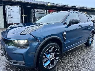 Lynk & Co 01 gereserveerd 1.5 Plug-In Hybrid 7-Traps aut - pano - navi - 360cam - stoelverw - 20inch - Infinity - pdc v+a picture 2
