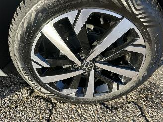 Volkswagen Polo 1.0 TSI 95pk Life 5drs - 76dkm nap - front + line assist - acc - pdc v+a - airco - cruise - carplay - lmv picture 78