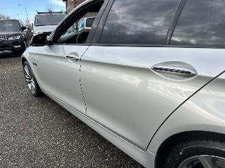 BMW 5-serie Touring 520i 184pk 8-traps aut Luxury Ed - nap - leer - stoelverw - elektr trekh + stuur - memory l+r picture 76