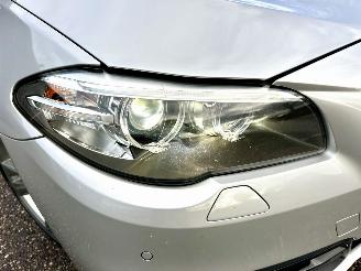 BMW 5-serie Touring 520i 184pk 8-traps aut Luxury Ed - nap - leer - stoelverw - elektr trekh + stuur - memory l+r picture 81