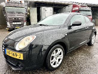 Alfa Romeo MiTo 1.4i 79pk 6-bak Distinctive - airco - elektr ramen + spiegels - lmv - radio - boekjes + sleutels compl picture 2