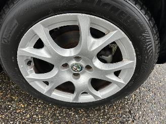 Alfa Romeo MiTo 1.4i 79pk 6-bak Distinctive - airco - elektr ramen + spiegels - lmv - radio - boekjes + sleutels compl picture 62