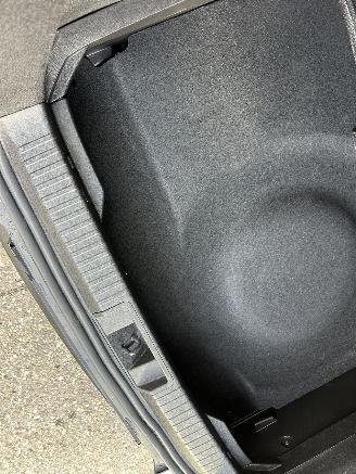 Renault Captur 1.6 E-Tech full hybrid 145 esprit Alpine - nap - pano - harman - 360cam - stuurverw - front + line + side assist picture 75