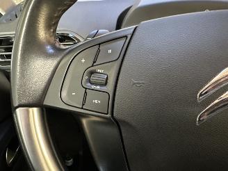 Citroën C4 Spacetourer 1.2T 131pk aut + f1 Bus 7-pers - nap - navi - virtual - line assist - keyless entry + start - pdc picture 37