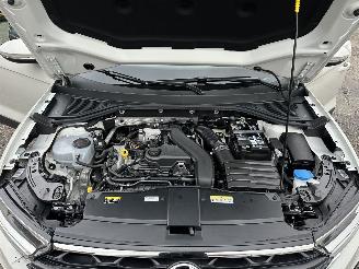 Volkswagen T-Roc 1.5 TSI 150pk 7-Traps aut Life - 7dkm nap - navi - cam - virtual - front + line + park assist - keyless picture 72