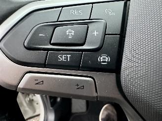 Volkswagen T-Roc 1.5 TSI 150pk 7-Traps aut Life - 7dkm nap - navi - cam - virtual - front + line + park assist - keyless picture 39