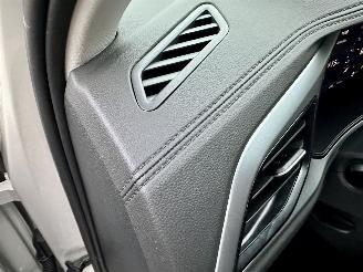 Volkswagen T-Roc 1.5 TSI 150pk 7-Traps aut Life - 7dkm nap - navi - cam - virtual - front + line + park assist - keyless picture 33