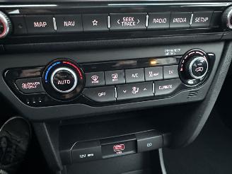 Kia e-Niro 64kWh 204pk aut DynamicPlusLine - nap - schuifdak - carplay - keyless - stuurverw - front + line assist picture 28