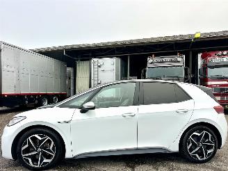 skadebil auto Volkswagen ID.3 First Plus 58kWh 2020/12