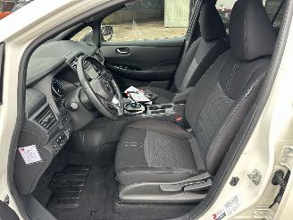 Nissan Leaf 40kWh 150pk aut n-connecta - 15dkm nap - 1e eig - keyless - 360 cam - navi - stuurverw - stoelverw v+a picture 43