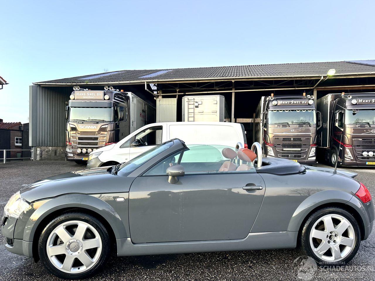 Audi TT Roadster 1.8 5v turbo 179pk 6-bak quattro - elektr dak - bose - leer - stoelverw - clima - cruise - documentatie