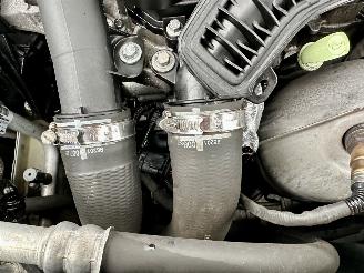 Peugeot 3008 1.2 Turbo 131pk 6-bak Premium - nap - navi - cam - virtual - elektr klep - 19 inch - line assist - keyless - pdc v+a picture 71