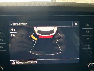 Skoda Karoq 1.5 TSI 150pk 7-Traps aut Bus.Edition - nap - navi - stoelverw - pdc - front assist - keyless - inkl trekh picture 40