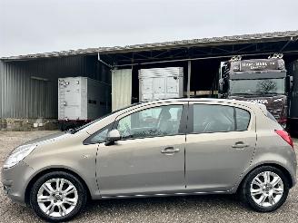 Coche accidentado Opel Corsa 1.4-16V 101pk Cosmo 5drs - pano - nap - clima - cruise - half leer - pdc - licht + regens + dimmend binnenspiegel 2011/1