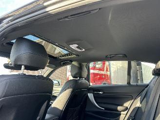 BMW 1-serie 118i 8-traps aut M-Sport Ed Shadow High Exe - nap - schuifdak - leer - pdc v+a - stoelverw - alarm picture 15