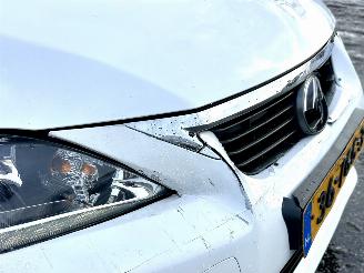 Lexus Ct 200h Hybrid 123pk aut Luxury Line - nap - nav - leer - camera - memory - xenon - pdc v+a - keyless picture 8