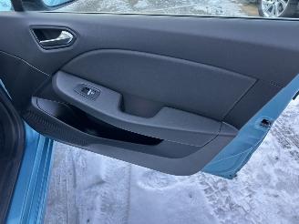 Renault Clio gereserveerd 1.6 E-Tech Hybrid 8-traps aut 140 Intens - nap - 360cam - keyless - navi - front + line + side + park assist - virtual picture 51