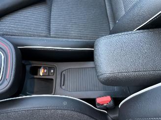 Renault Clio gereserveerd 1.6 E-Tech Hybrid 8-traps aut 140 Intens - nap - 360cam - keyless - navi - front + line + side + park assist - virtual picture 42