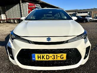 Suzuki Swace gereserveerd 1.8 Hybrid 148pk aut Style - front + line + side + park assist - camera - keyless - stoelverw - stuurverw - parelmoer picture 3