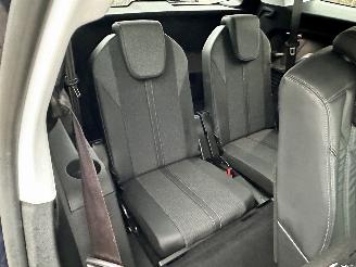 Peugeot 5008 1.2T 131pk 6-traps aut + F1 Crossway 7Pers - navi - leer - virtual - camera v+a - line + side assist - 50dkm picture 78