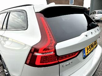 Volvo V-60 2.0 B4 R-Design picture 9