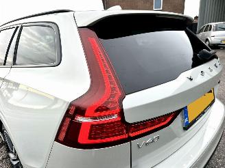 Volvo V-60 2.0 B4 Hybrid 8-traps aut R-Design - nap - virtual - leer - stuur + stoelverw - trekh - front + line + side assist picture 9
