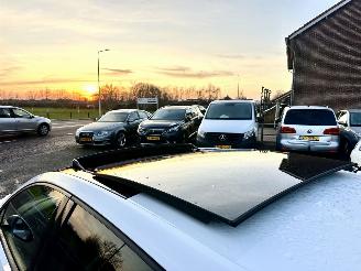 Volkswagen Golf 1.2 TSI 105pk 6-bak Highl 5drs - pano - nap - xenon - massage - navi - stoelverw - half leer - bearlock picture 101