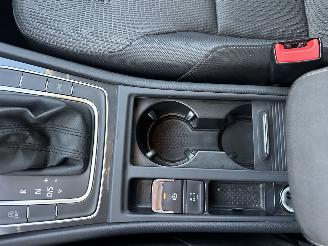 Volkswagen Golf 1.5 TSI 131pk 7-Traps aut + f1 comf bns 5drs - carplay - front assist - acc - pdc v+a - inkl trekh - privacy glass picture 31