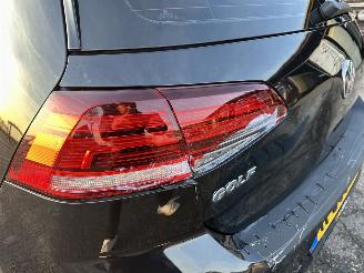 Volkswagen Golf 1.5 TSI 131pk 7-Traps aut + f1 comf bns 5drs - carplay - front assist - acc - pdc v+a - inkl trekh - privacy glass picture 71