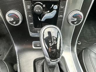 Volvo V-60 2.4 D5 Hybrid aut AWD R-Design - schuifdak - leer - nav - cam - front + line + side assist - harman/kardon picture 33