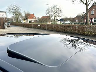 Volvo V-60 2.4 D5 Hybrid aut AWD R-Design - schuifdak - leer - nav - cam - front + line + side assist - harman/kardon picture 9