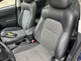 Toyota Auris Touring Sports gereserveerd 1.8 Hybrid 123pk aut pano - nap - navi - camera - keyless - front + park + line assist - pdc v+a picture 47