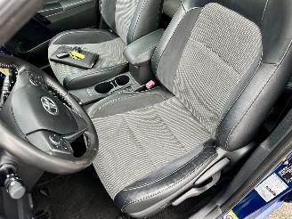 Toyota Auris Touring Sports gereserveerd 1.8 Hybrid 123pk aut pano - nap - navi - camera - keyless - front + park + line assist - pdc v+a picture 48