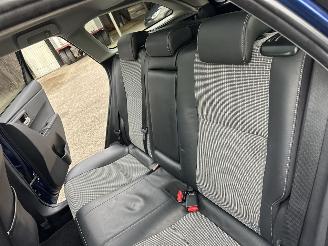 Toyota Auris Touring Sports gereserveerd 1.8 Hybrid 123pk aut pano - nap - navi - camera - keyless - front + park + line assist - pdc v+a picture 60