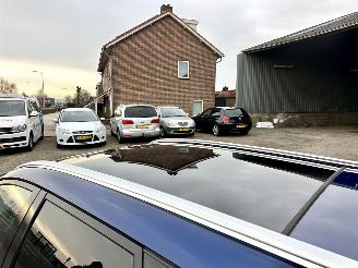 Toyota Auris Touring Sports gereserveerd 1.8 Hybrid 123pk aut pano - nap - navi - camera - keyless - front + park + line assist - pdc v+a picture 8