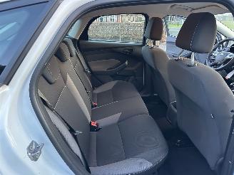 Ford Focus Gereserveerd 1.0T Ecoboost 101pk Edition 5drs - 64dkm - airco - 51.360km distr.riem + waterpomp vernieuwd in 5/2025 picture 43