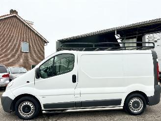 skadebil bedrijf Opel Vivaro 2.0 CDTI 90pk 6-bak L1/H1 - nap - airco - cruise - trekh - side + bullbar - 2013/1