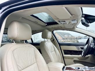 Jaguar XF 3.0 V6 238pk aut + f1 Prem Luxury - schuifdak - leer - nav - cam - elektr rollo - B&W - stoelvent - stuurverw picture 39