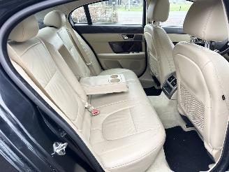 Jaguar XF 3.0 V6 238pk aut + f1 Prem Luxury - schuifdak - leer - nav - cam - elektr rollo - B&W - stoelvent - stuurverw picture 20