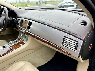 Jaguar XF 3.0 V6 238pk aut + f1 Prem Luxury - schuifdak - leer - nav - cam - elektr rollo - B&W - stoelvent - stuurverw picture 59