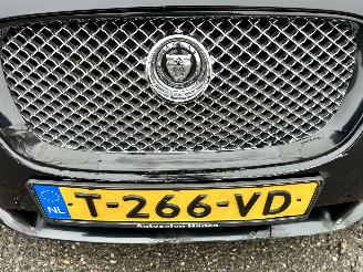 Jaguar XF 3.0 V6 238pk aut + f1 Prem Luxury - schuifdak - leer - nav - cam - elektr rollo - B&W - stoelvent - stuurverw picture 17
