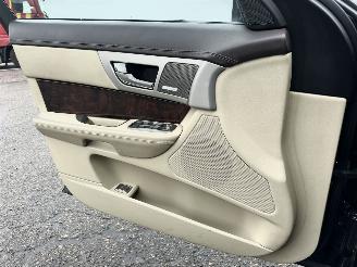 Jaguar XF 3.0 V6 238pk aut + f1 Prem Luxury - schuifdak - leer - nav - cam - elektr rollo - B&W - stoelvent - stuurverw picture 73