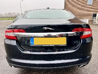 Jaguar XF 3.0 V6 238pk aut + f1 Prem Luxury - schuifdak - leer - nav - cam - elektr rollo - B&W - stoelvent - stuurverw picture 6