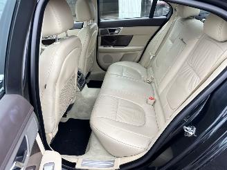 Jaguar XF 3.0 V6 238pk aut + f1 Prem Luxury - schuifdak - leer - nav - cam - elektr rollo - B&W - stoelvent - stuurverw picture 69