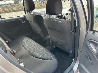 Toyota Yaris 1.5-16V VVT-i 106pk T-Sport - airco - nap - elektr ram + spiegels - lmv - sportint - radio + cd - mistlampen picture 34